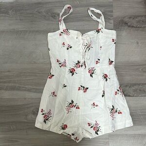 Forever 21 White Romper Small